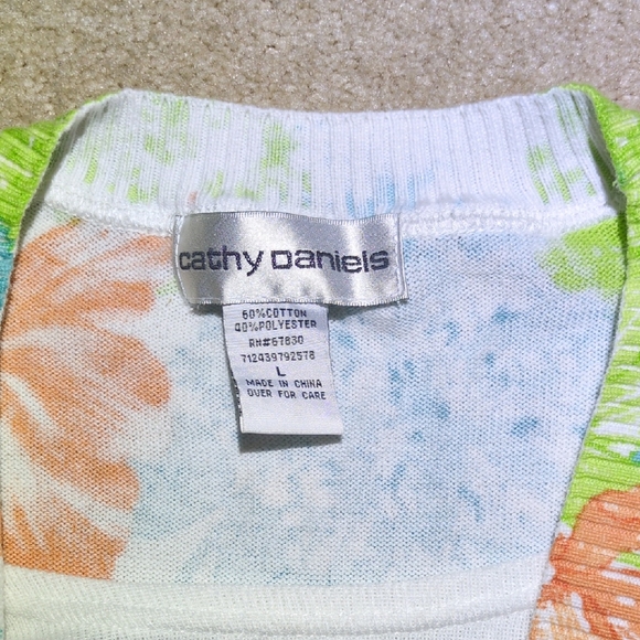 Cathy Daniels Multicolor Floral Top - Picture 6 of 9